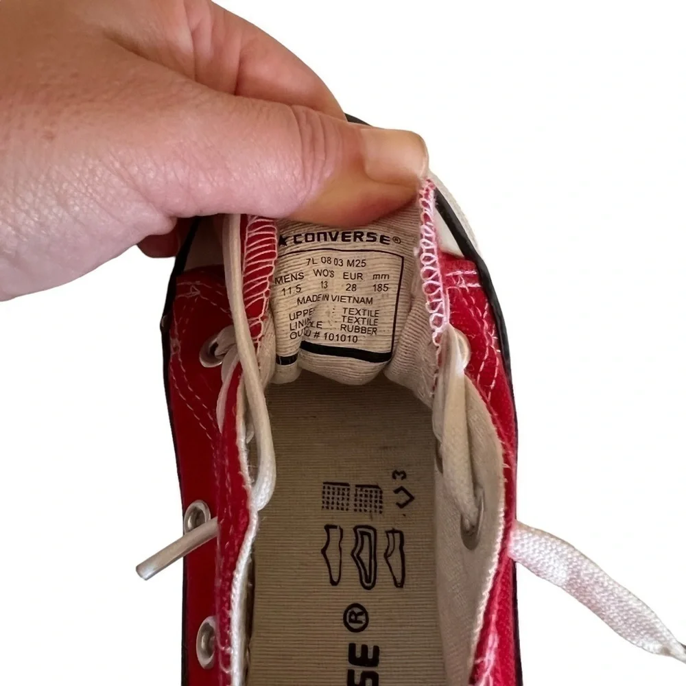 𝅺CONVERSE |Kids Chuck Taylor All Star Low-Top Sneaker - Red size 28